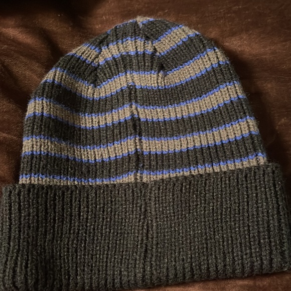Man hat - Picture 2 of 4